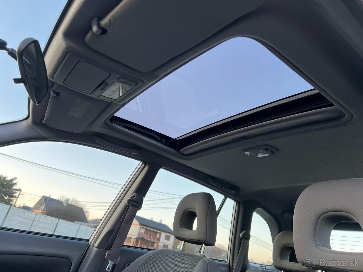 Toyota Rav 4 2.0 Special 4x4 - 11