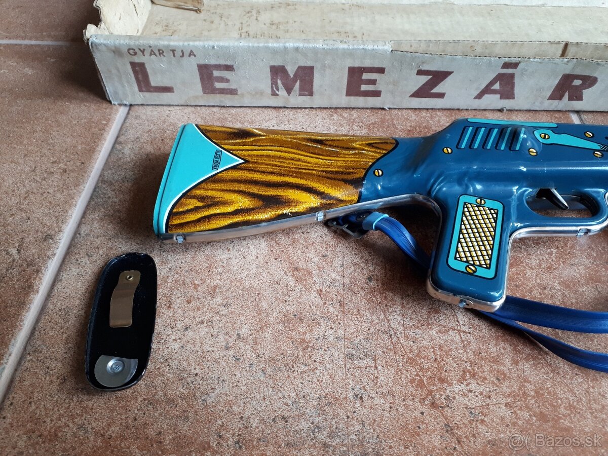 Stara hracka - Samopal z nasho detstva - 11