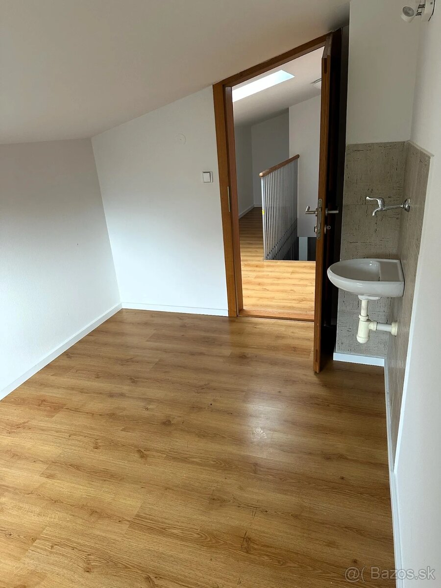 Realitná kancelária Realadr s.r.o. - 11