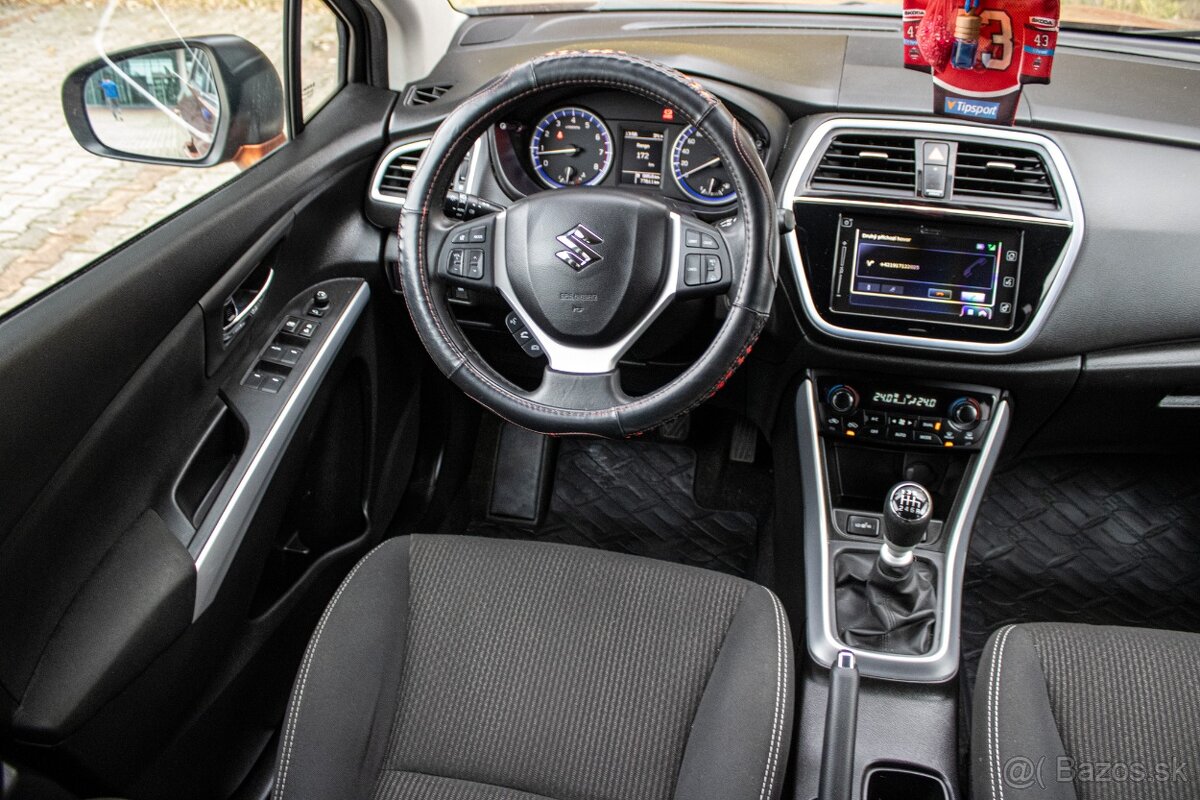 Suzuki SX4 S-Cross 1.4 BoosterJet Premium 2WD - 11