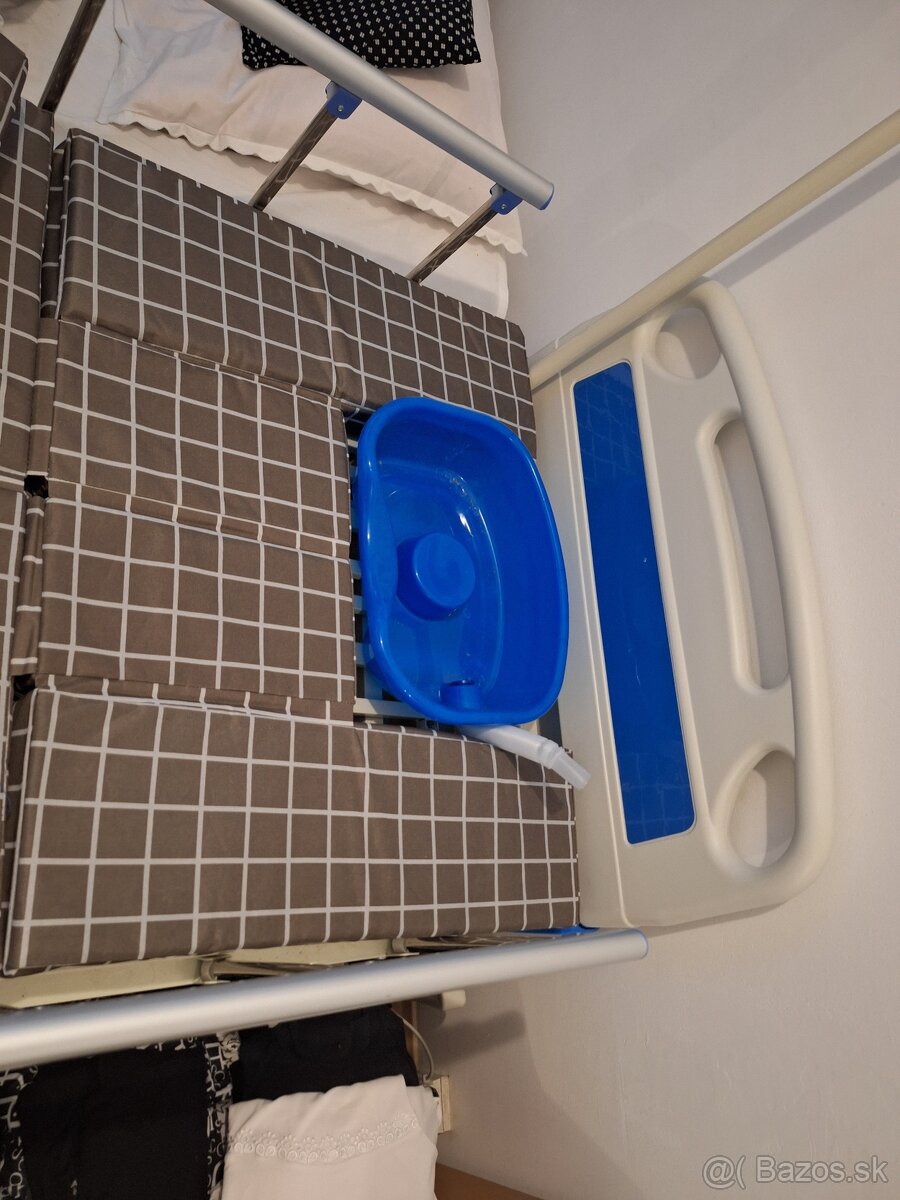 Elektrická polohovateľná zdravotná posteľ. - 11