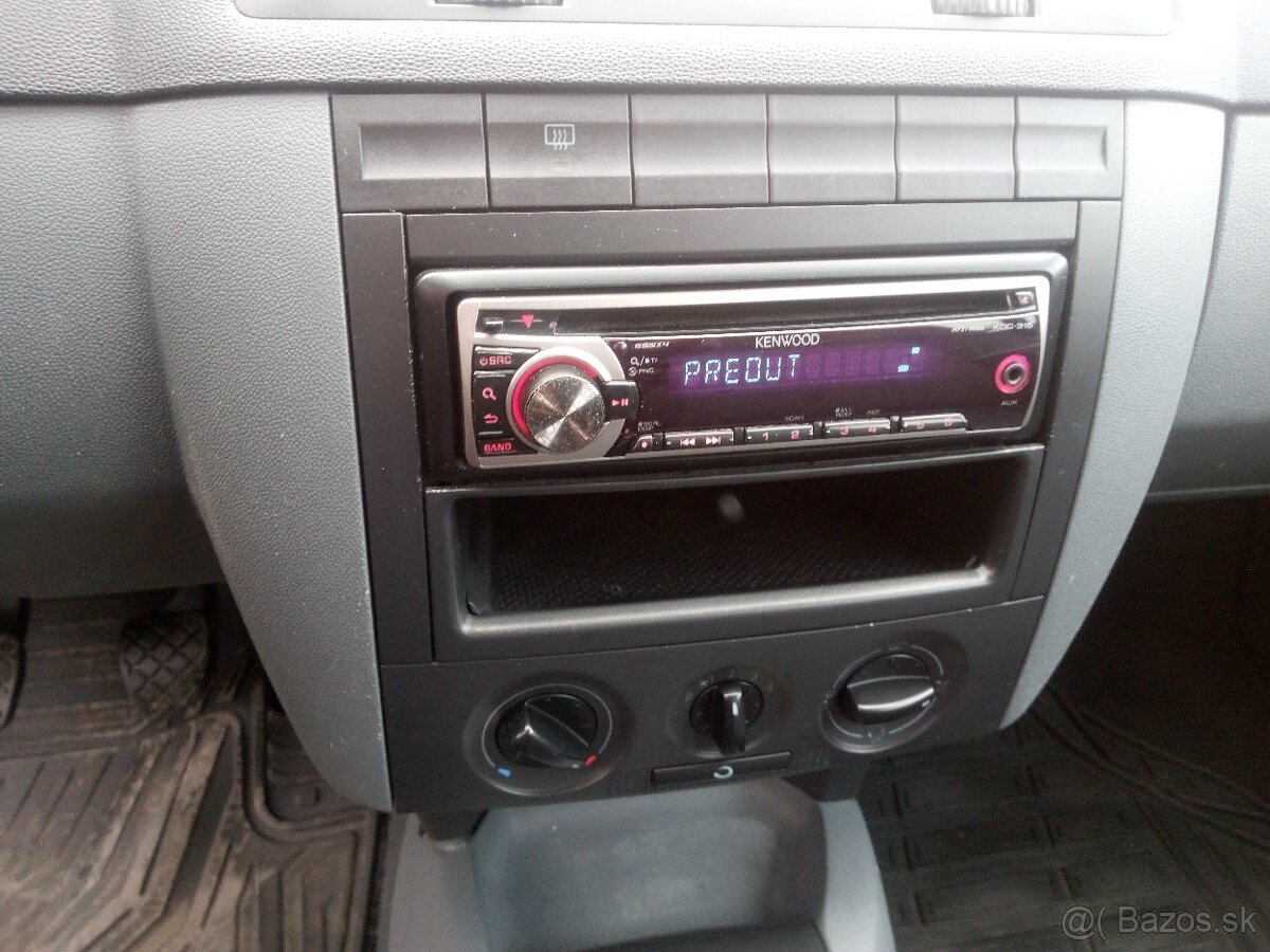 PREDAM SKODA FABIA 1.4 MPI COMBI TOP STAV - 11