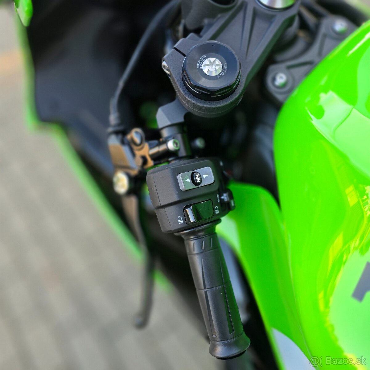 Kawasaki Ninja ZX-6R model 2026 zelená - 11