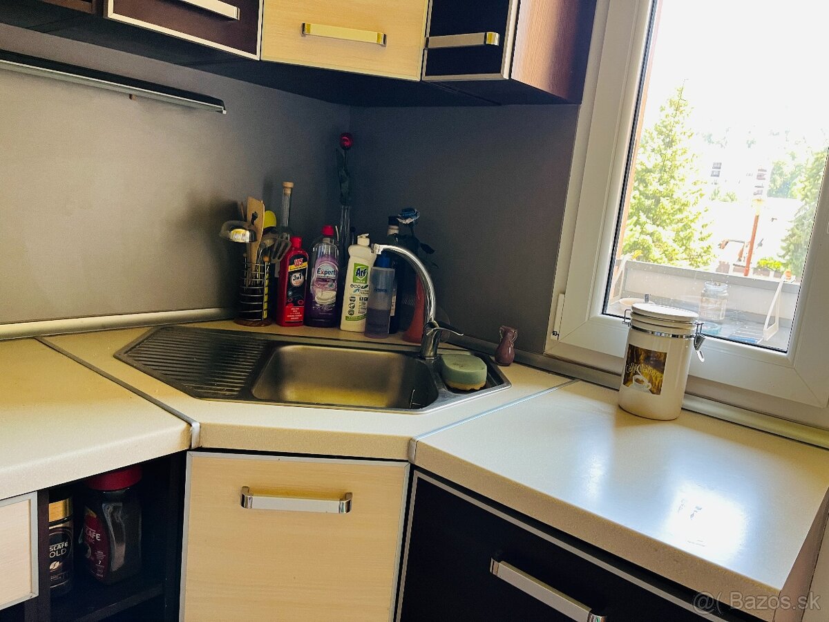 Ponúkame na predaj 3-izbový byt v Kremnici – pokojná lokalit - 11