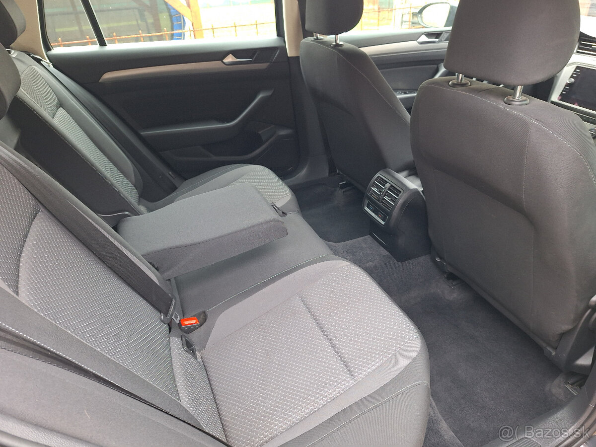 VW PASSAT B8 2,0 TDi Comfortline 150 PS kombi - 11
