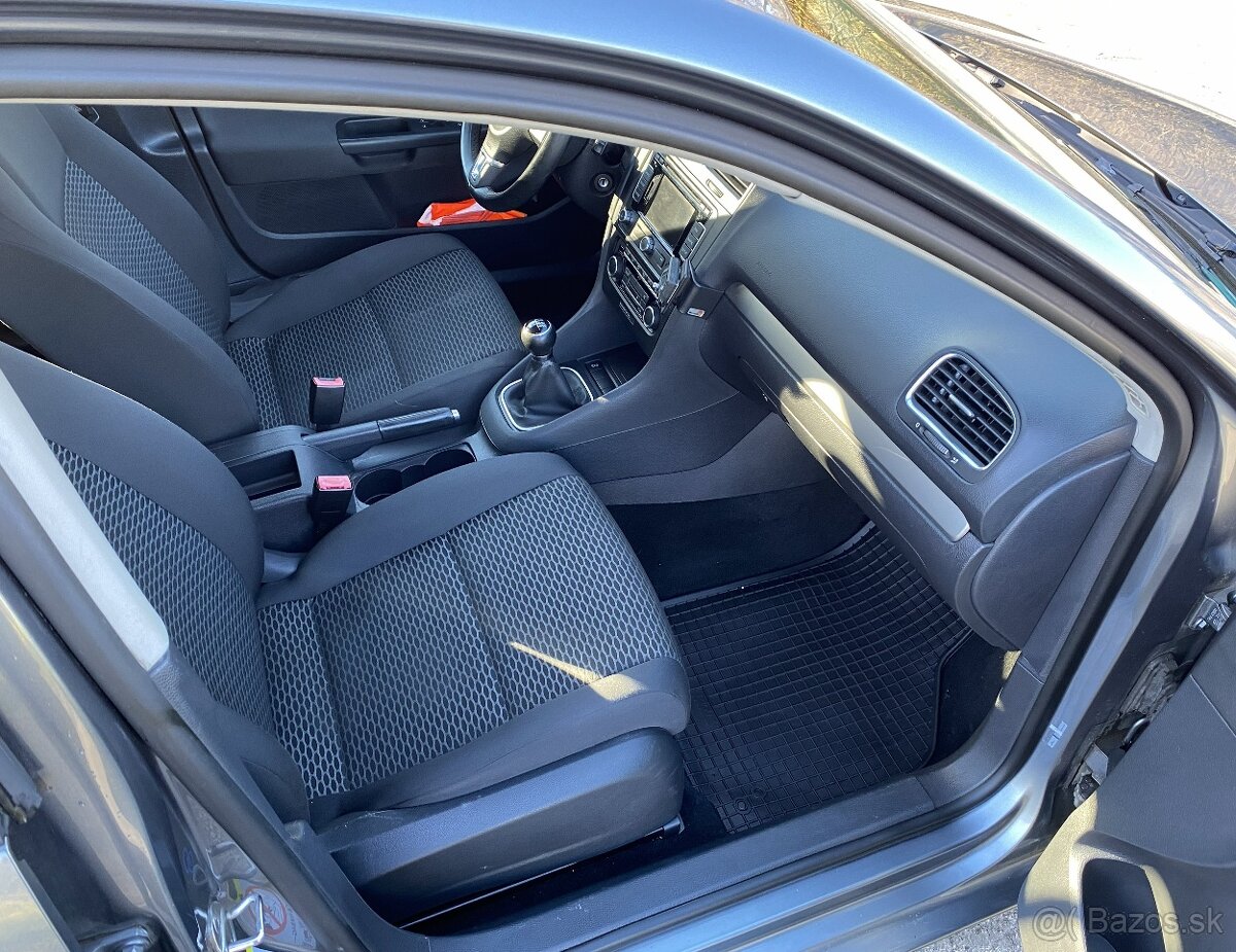 VW GOLF VI 1.6 TDI 77 KW TRENDLINE - 11