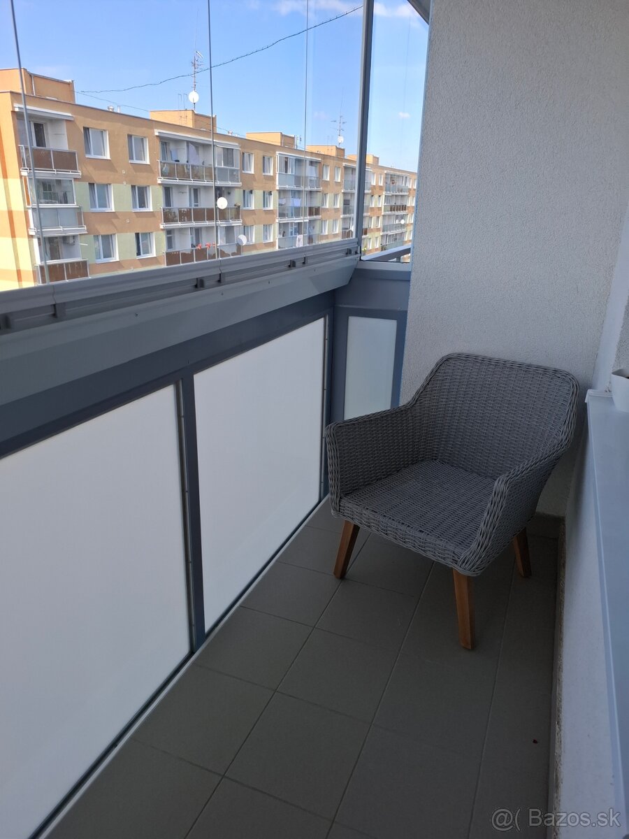 Predám slnečný 3-izbový byt s 2 loggiami - 11