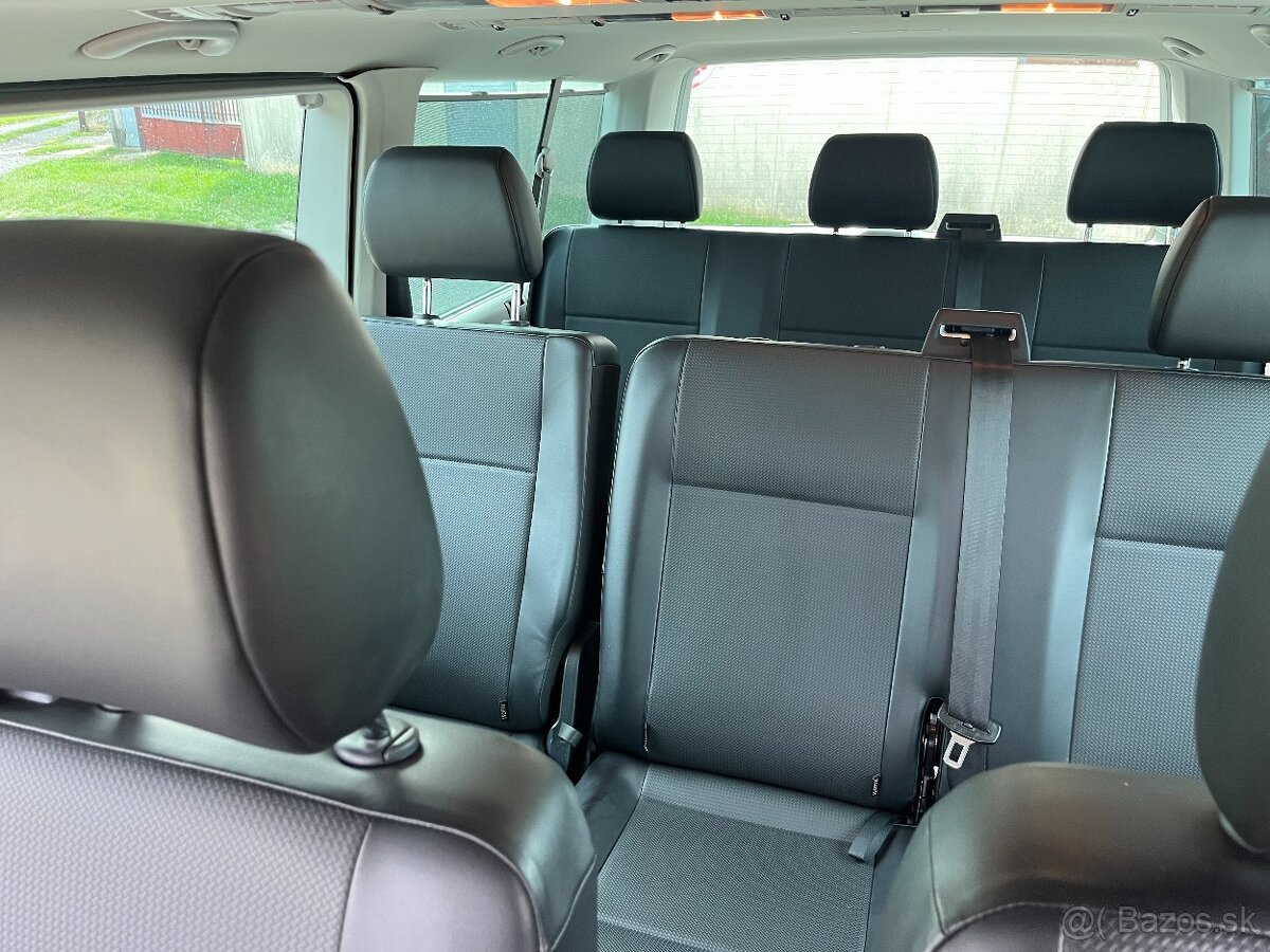 Volkswagen Caravelle Bus T6 - 11