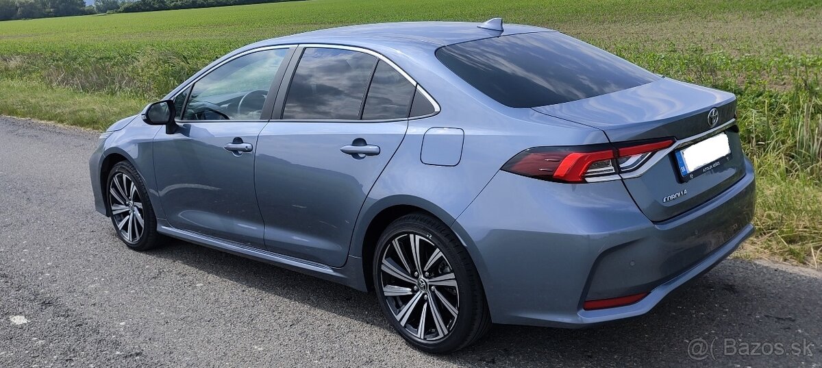 Toyota Corolla Sedan 1.5 - 11