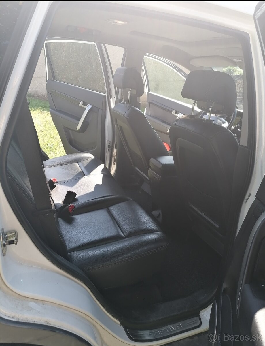 Chevrolet Captiva - 11