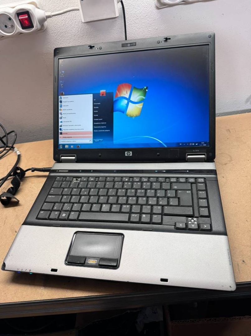 Predám použitý notebook HP 6730b. Core2Duo 2x2,40GHz. 4gbram - 11