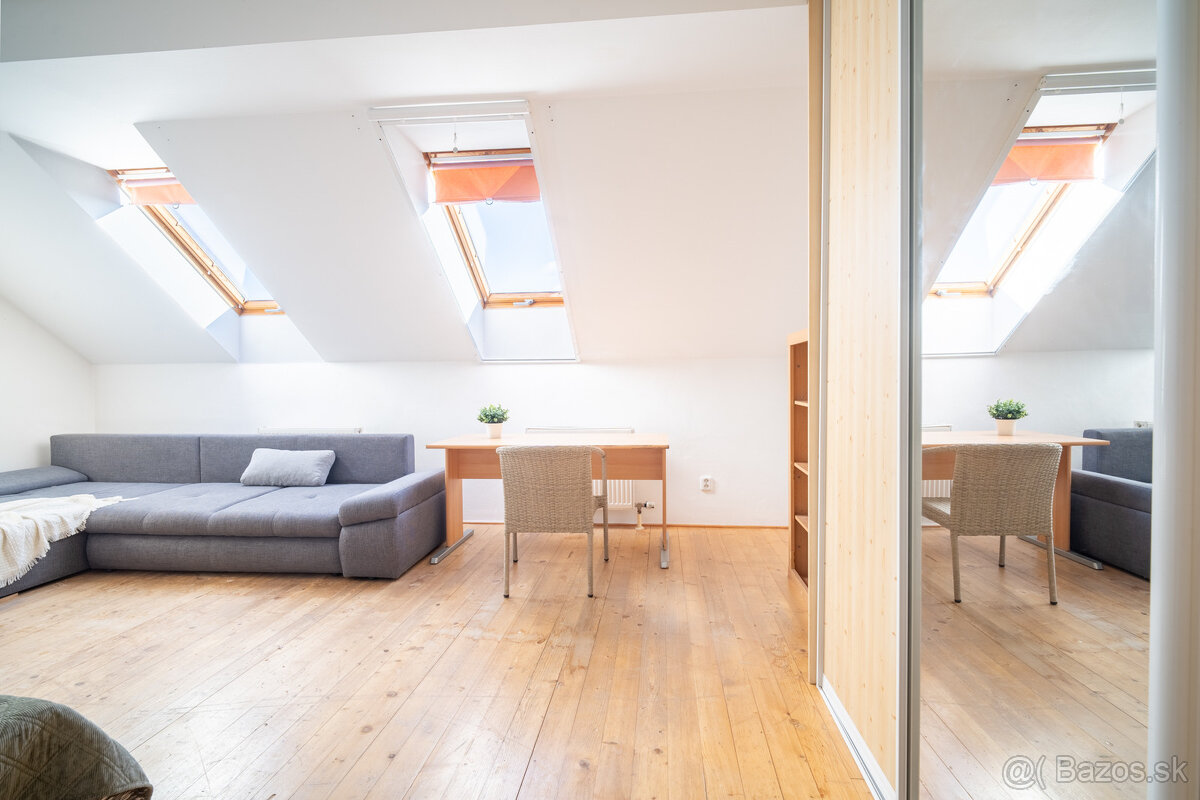 Na prenájom rodinný dom v Nitre - časť Zobor - 11