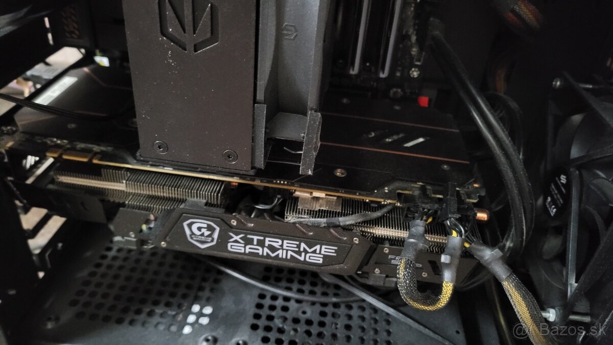 Nvidia GeForce GTX 1070 8GB XTREME Gaming (GIGABYTE) - 11