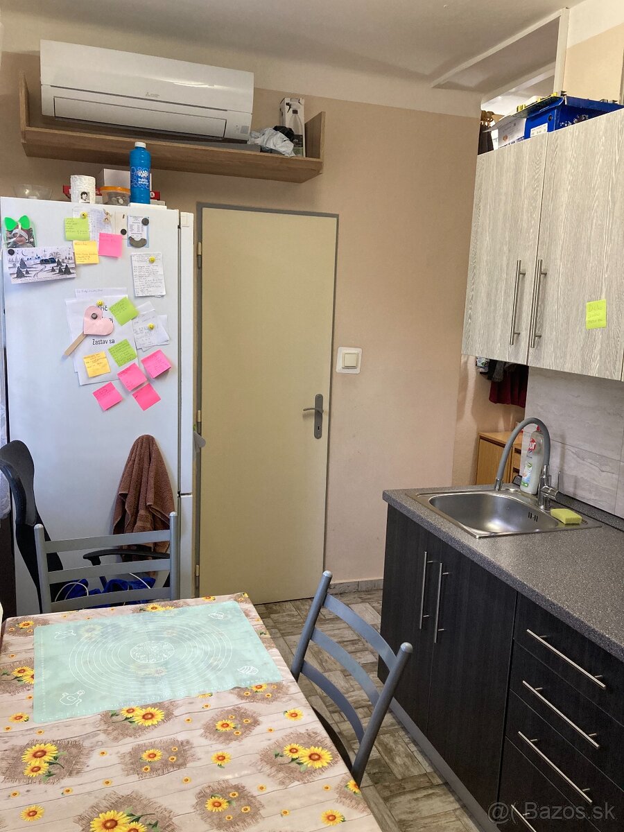 TOP PONUKA Trojizbovy byt Lučenec - 11