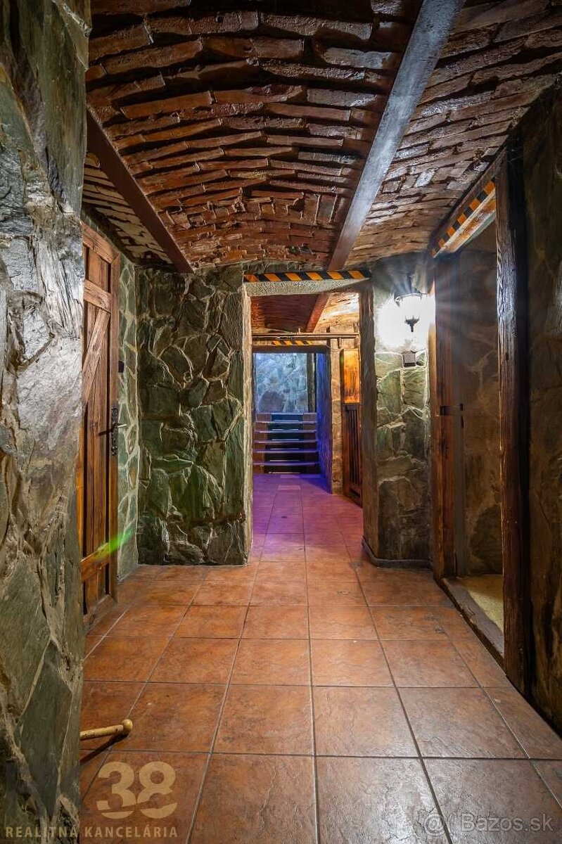 Exkluzívne: Predaj budovy v centre mesta Poprad - 11