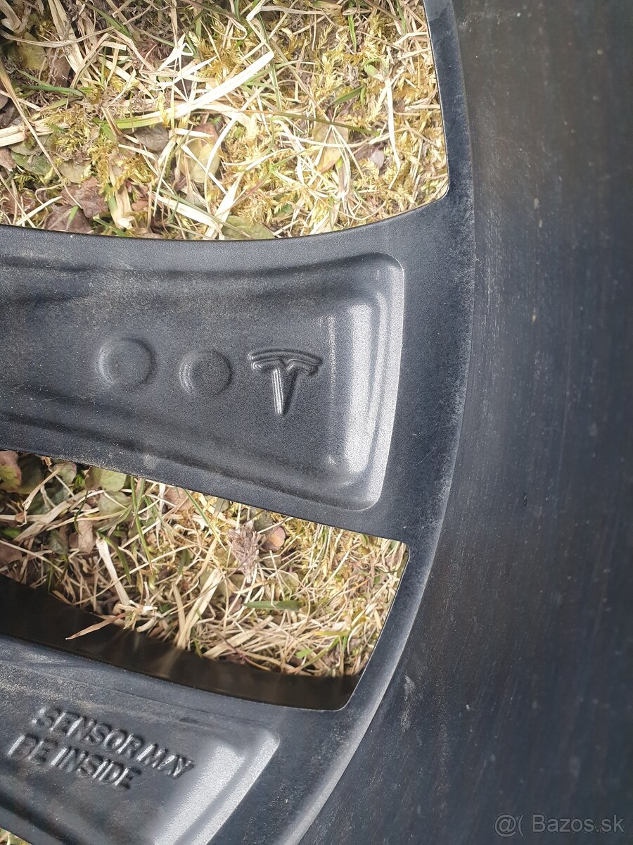 R 21" Performance "Uberturbine" Tesla letne - 11