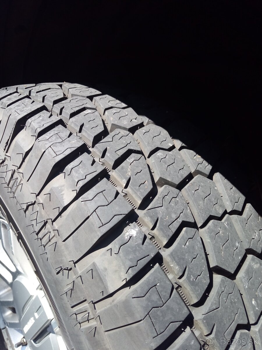 Predám aj na splátky Hummer H3 - 11