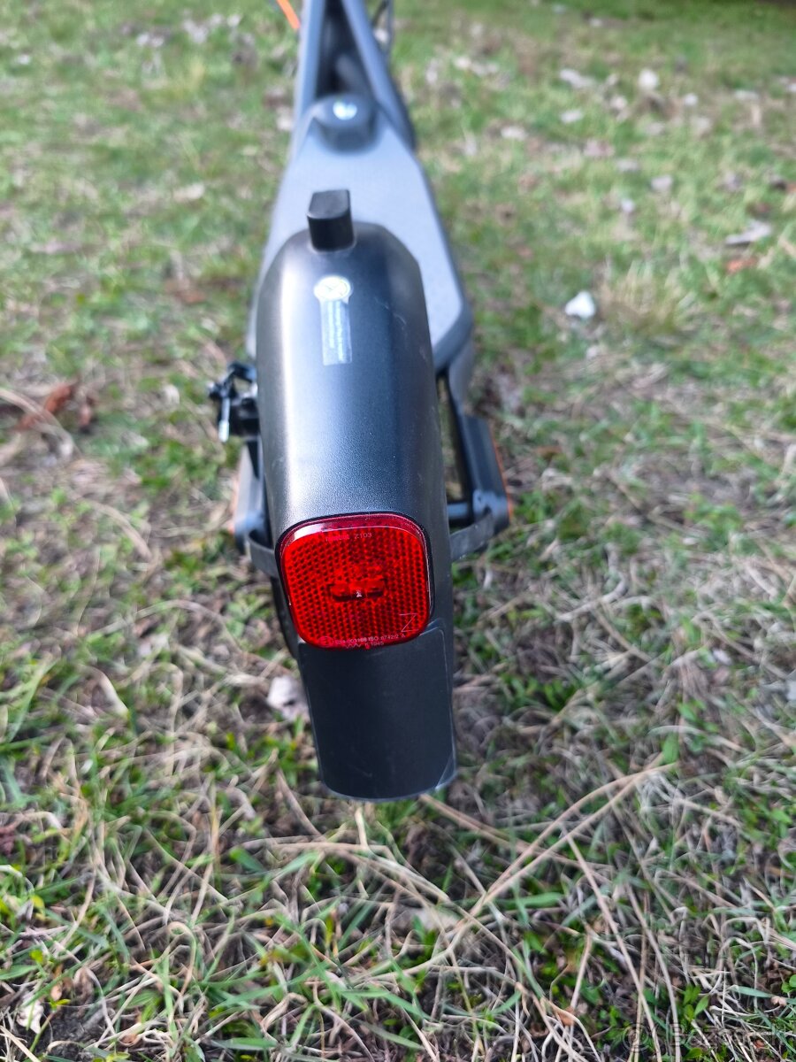 Ninebot Kickscooter F30E - 11