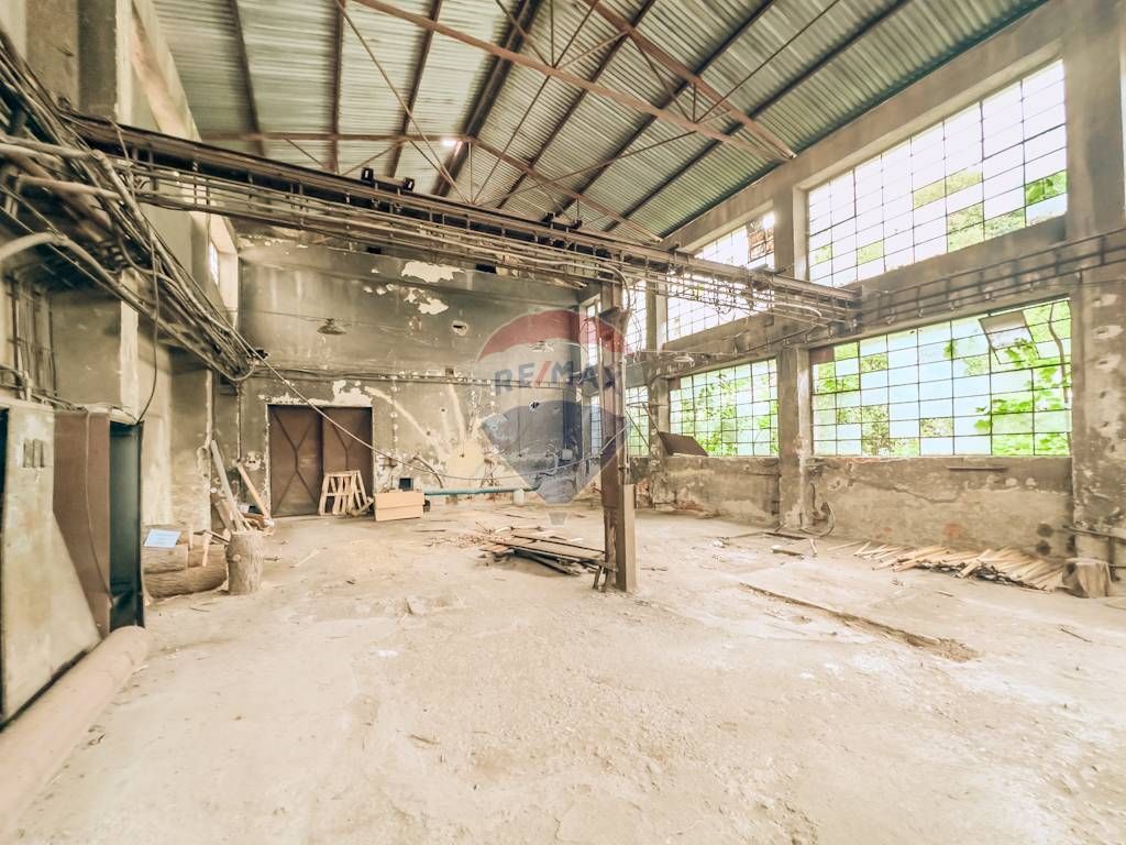 Výrobno skladovací areál SANDRIK Štós s fungujúcou výrobou- - 11