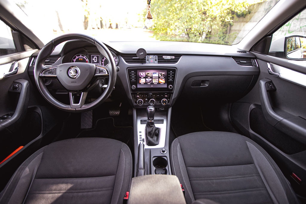 Škoda Octavia 2.0 TSI Ambition DSG - 11