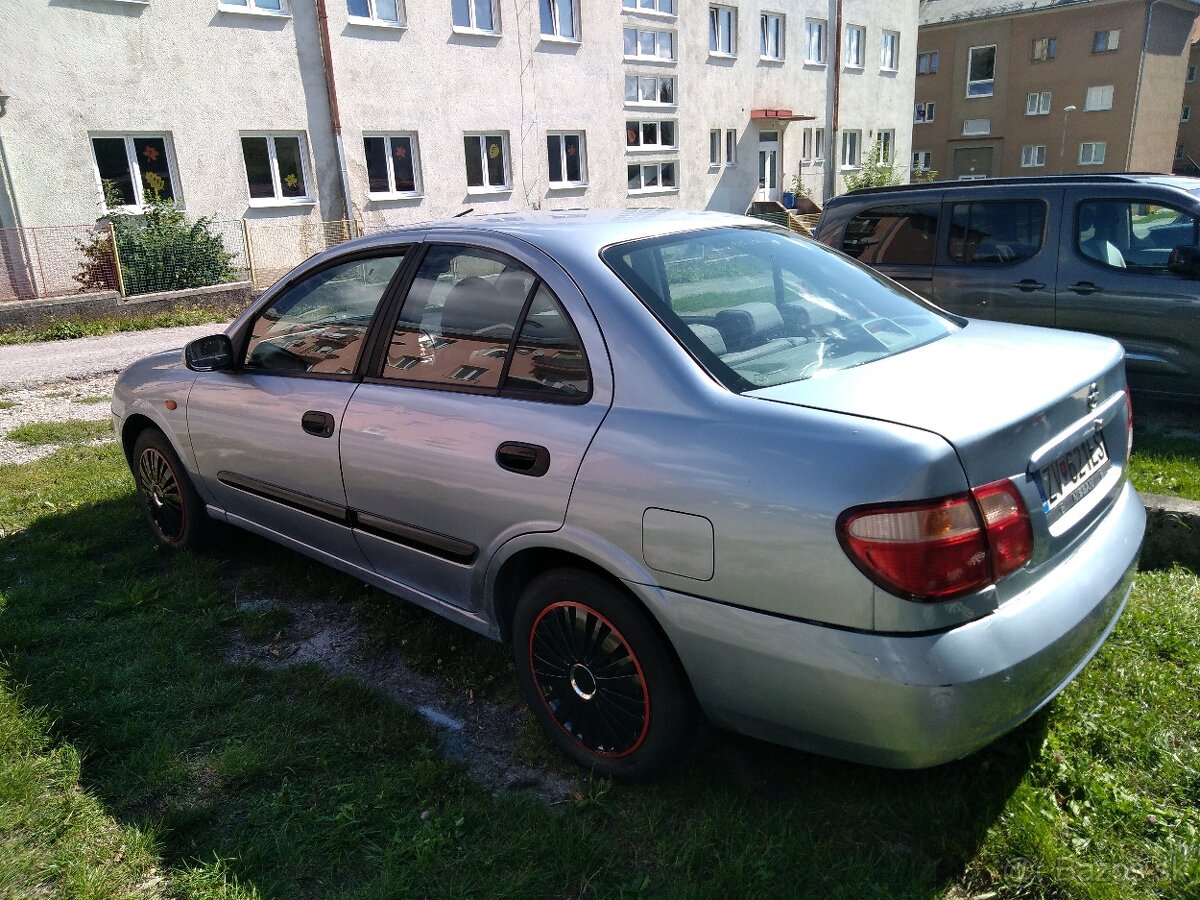 Nissan almera N16 Ročnik 2006 - 11