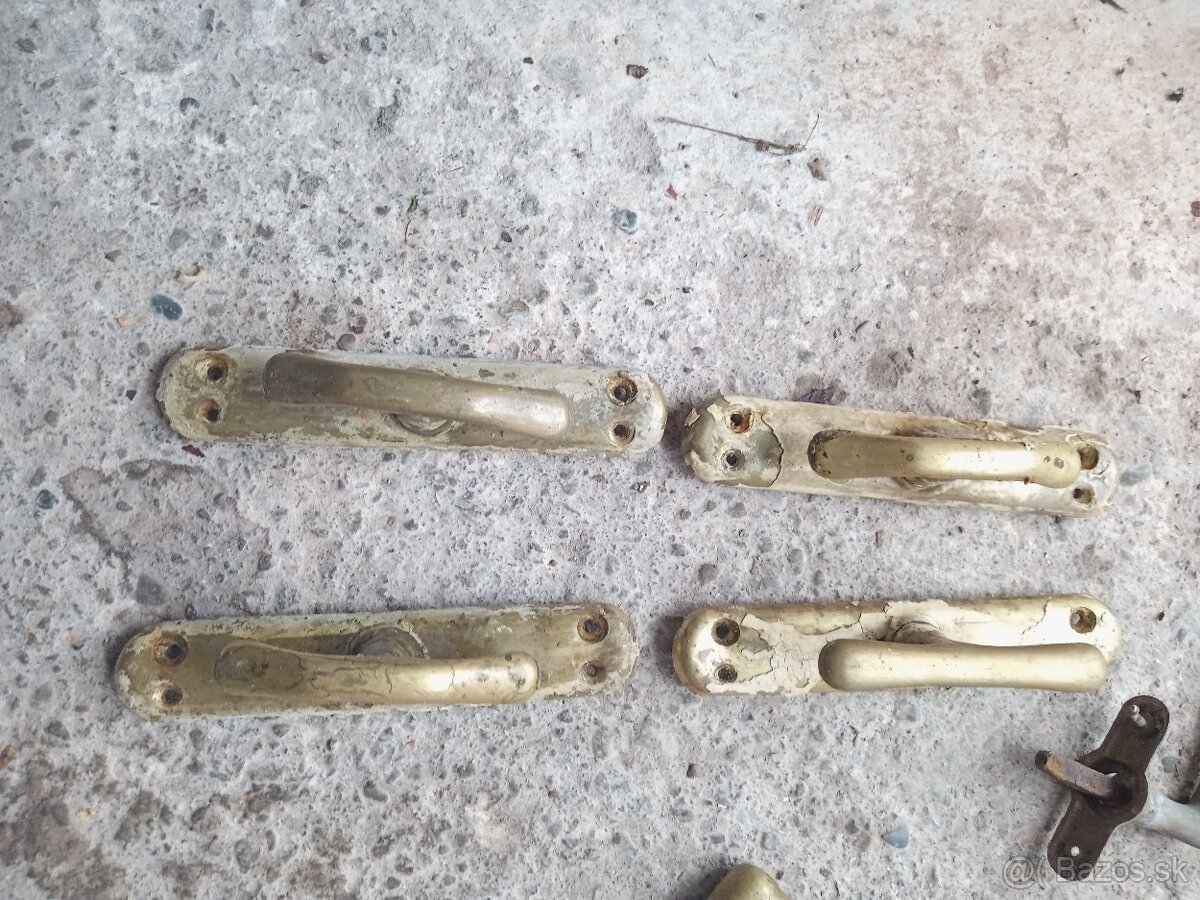 Mosadzné kľučky na okná a dvere - 11