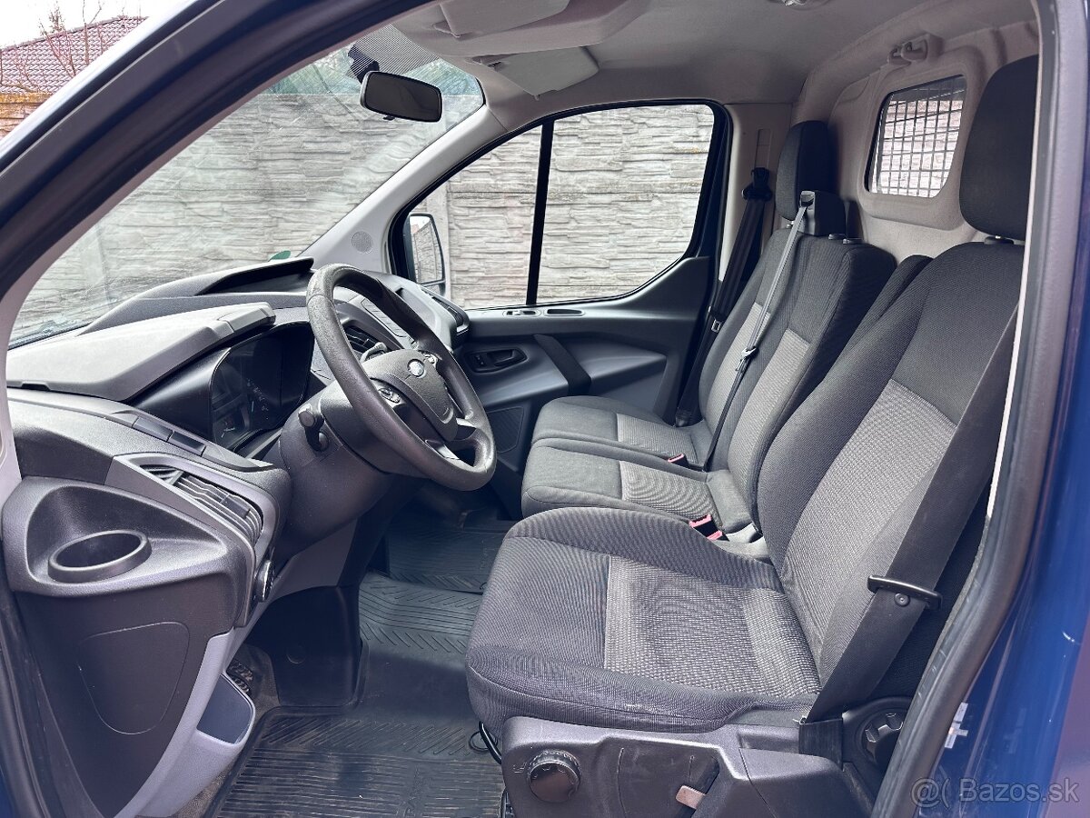 2018 Ford Transit Custom - 11