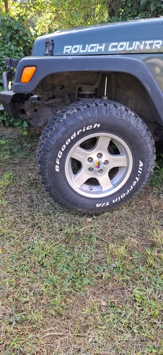 Predám Jeep Wrangler 4L automat. - 11