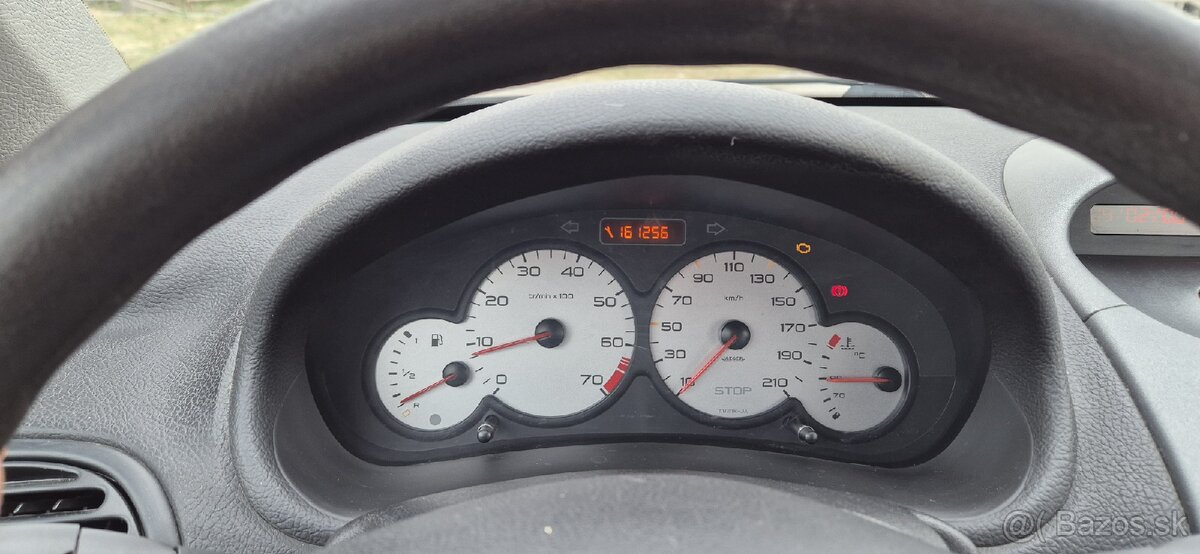 Peugeot 206 SW 1.1 - 11