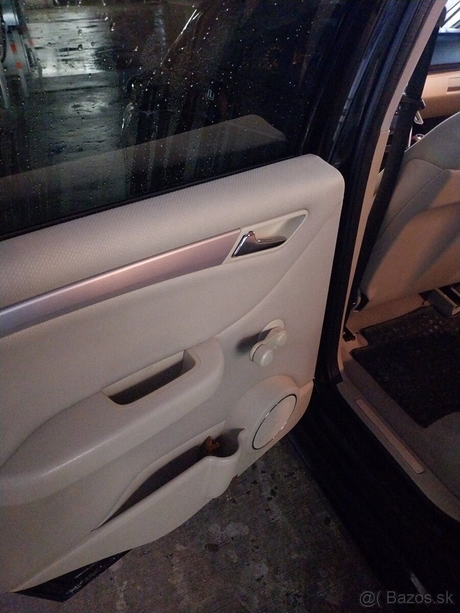 Predám mercedes b180 cdi - 11