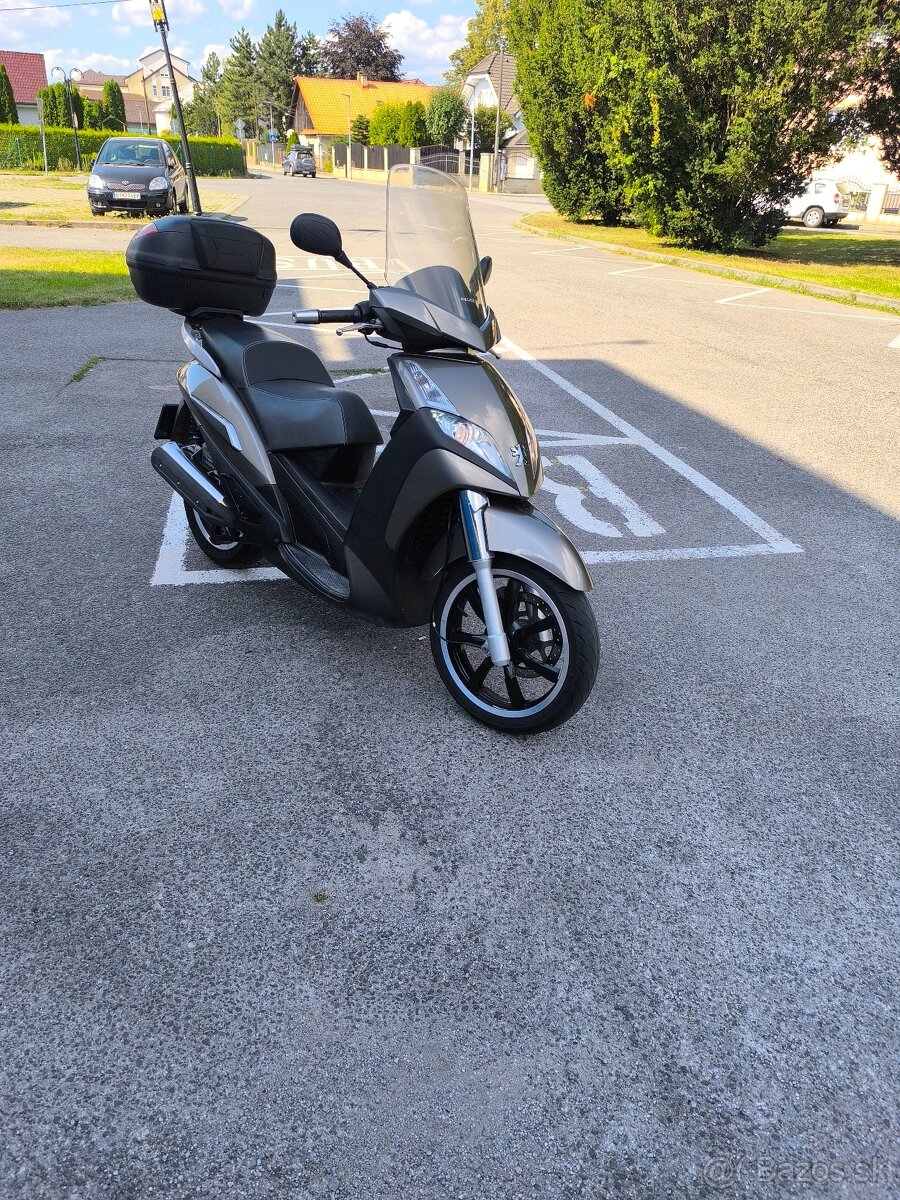 Predám skúter Peugeot Geopolis 125 11 kw - 11