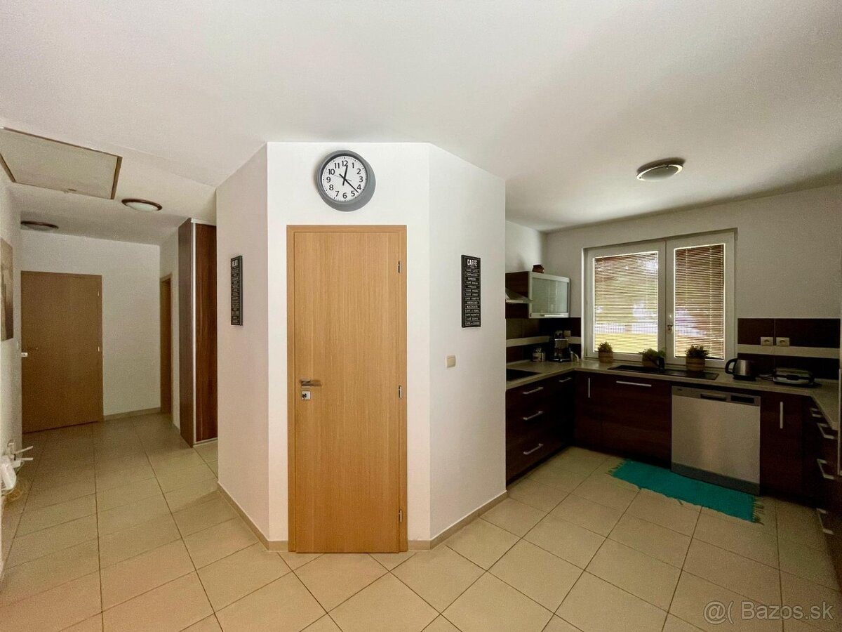 predaj- 3izbový rodinný dom - 11