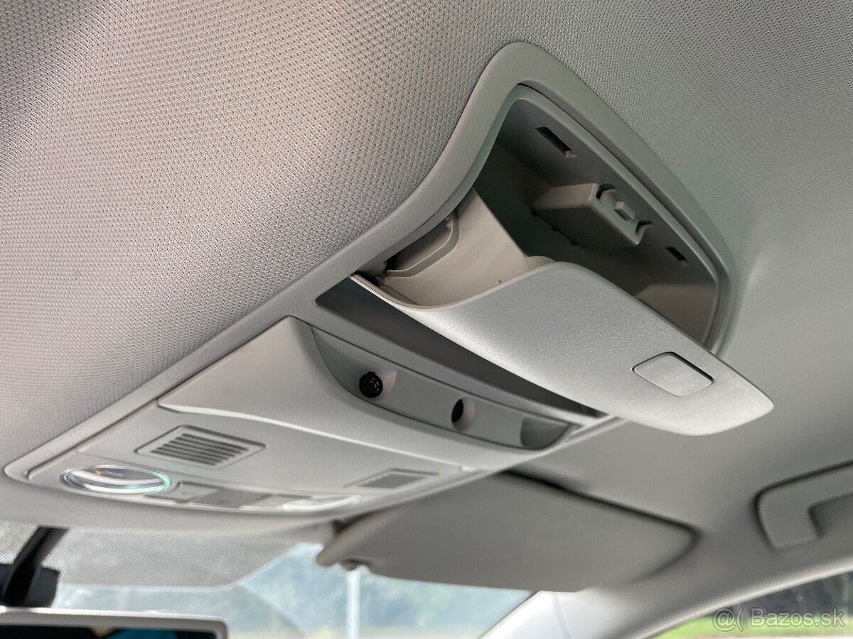 Škoda Superb Combi 2.0 TDI CR 103kW / Elegance - 11