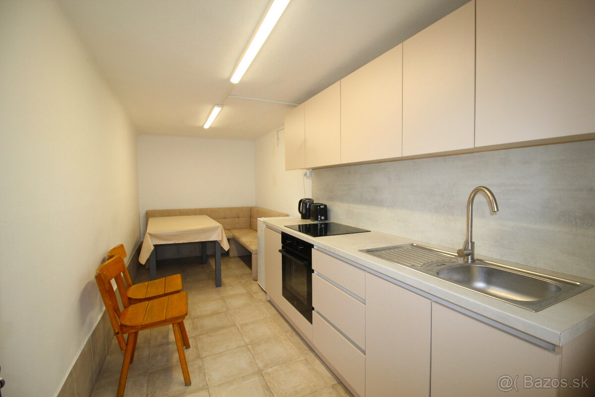 EXKLUZÍVNE Predaj rodinný dom Trstice - 11