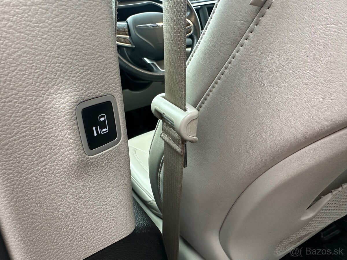 2021 Chrysler Voyager Pacifica 3,6 V6 7-miestny - 11