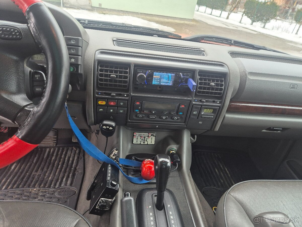 Land Rover Discovery II - 11