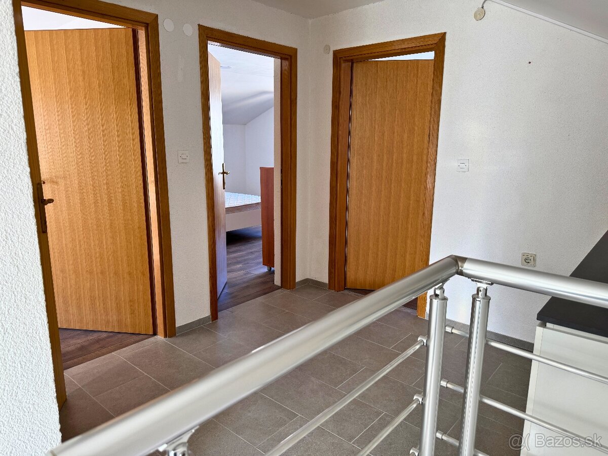 Rodinný dom s garážou na ostrove Vir - Chorvátsko - 11