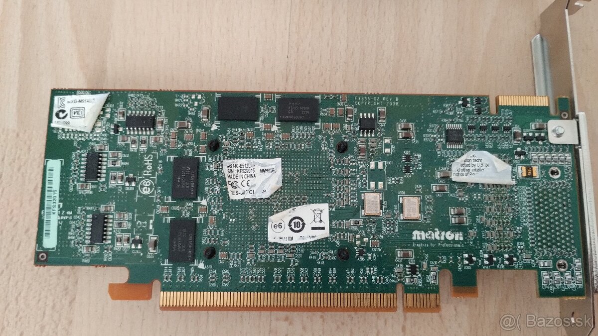 Predám grafické karty Matrox - 11