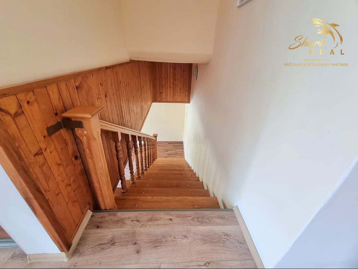 TOP CENA KRÁSNY DVOJPODLAŽNÝ RODINNÝ DOM V TICHEJ LOKALI - 11