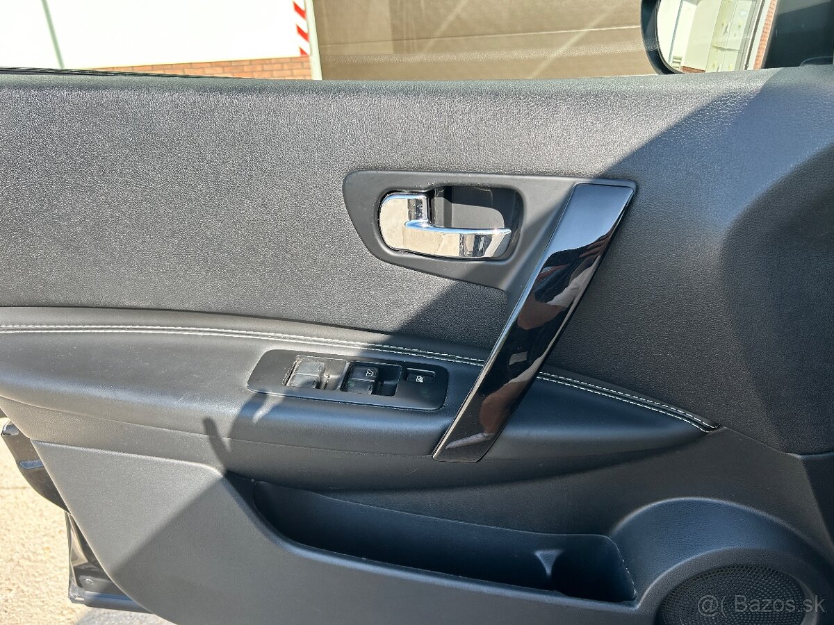 Nissan Qashqai 1.6 dCi 4x4 - 11