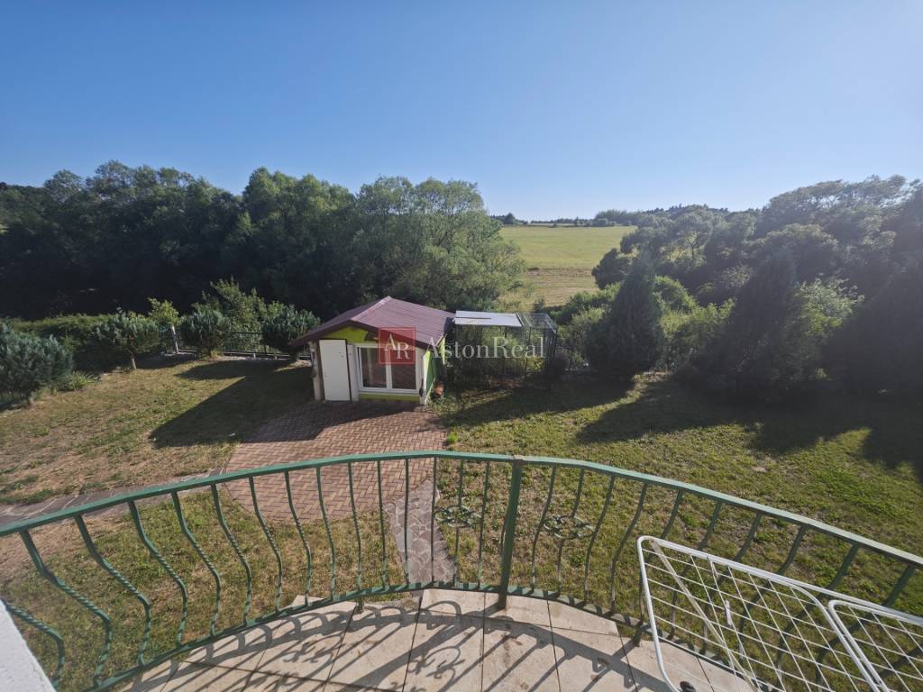 PREDAJ: DOM (CHALUPA) Sielnica, zastavaná plocha 400m2 vráta - 11