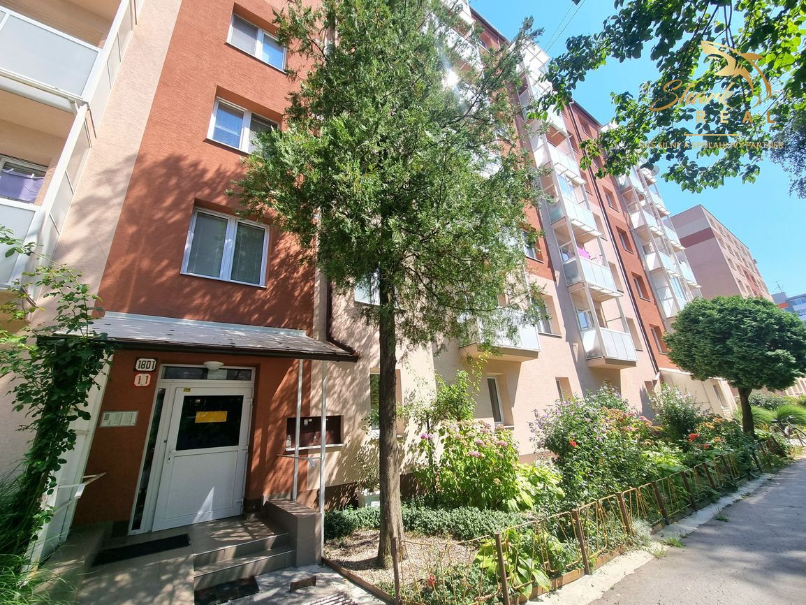 PREDANÉ Slnečný 3-izbový byt s krásnym výhľadom – okamži - 11