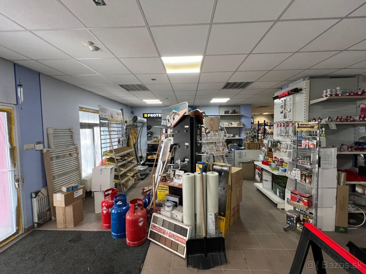 Rodinný dom/predajňa - 11