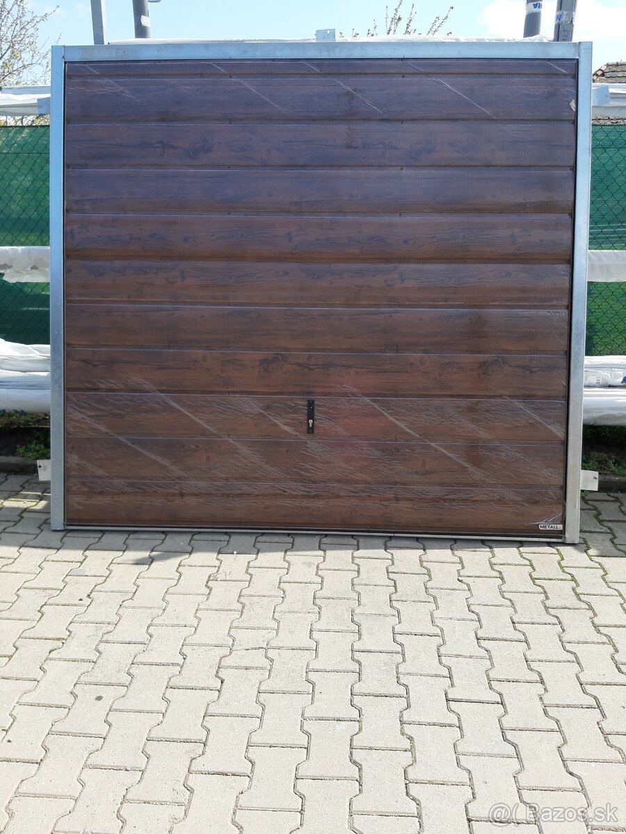 Garážová brána - 11