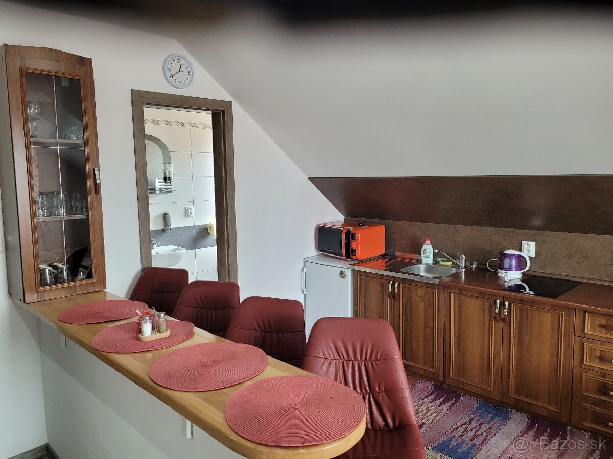 Byt v rodinnom dome. - 11