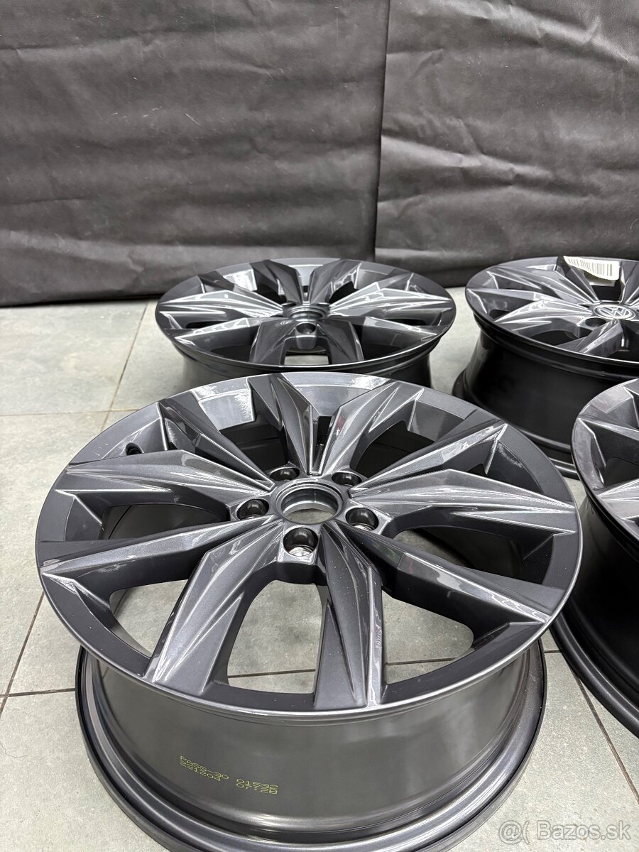5x112 r18 vw Kingston Tiguan 2 allspace - 11