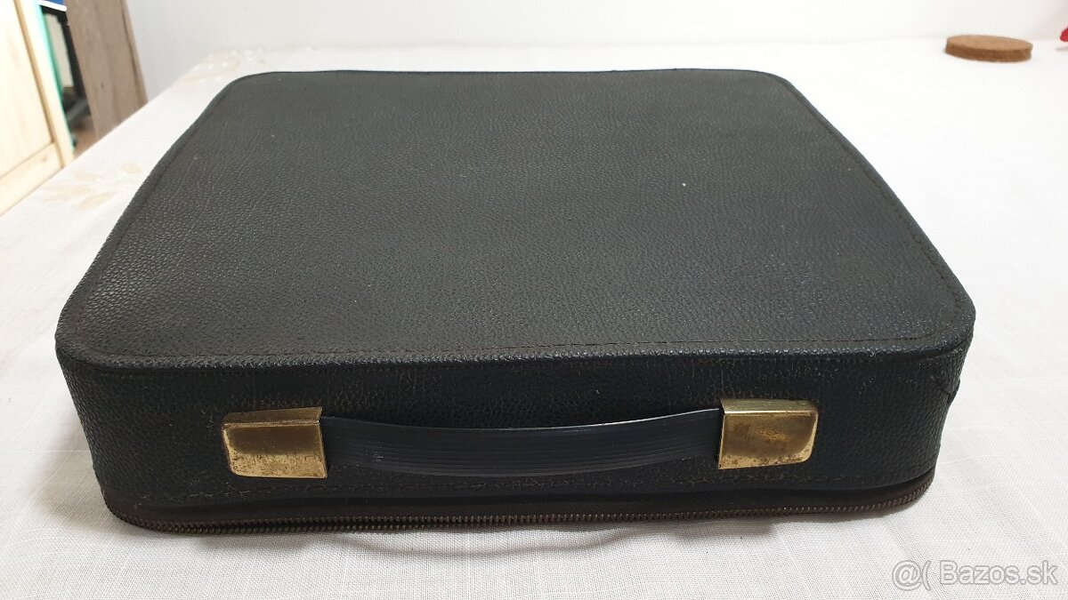 Písací stroj Olympia - 11