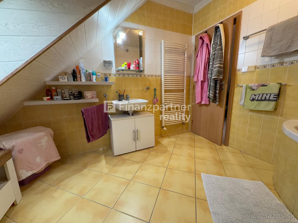 Zariadený 2-izbový byt Modra 50m², Garáž v cene bytu - 11