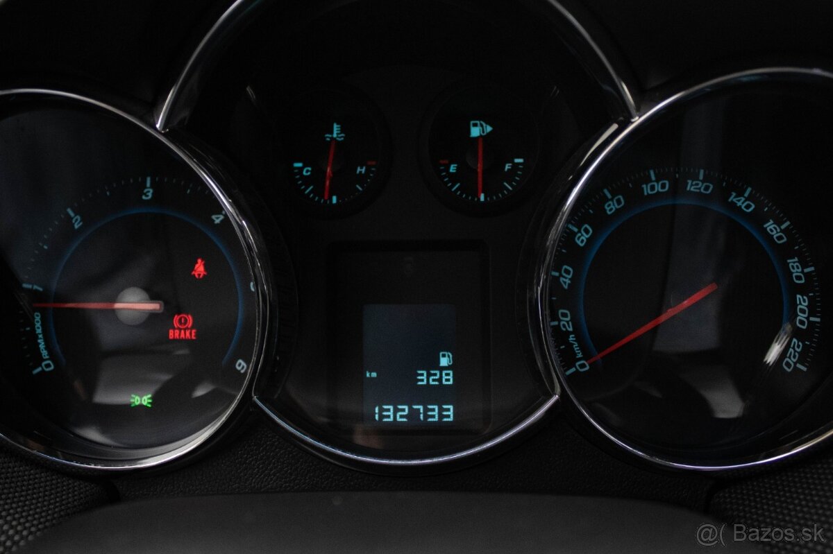 CHEVROLET CRUZE SW 2.0 VCDI 120kW 2013 - 11