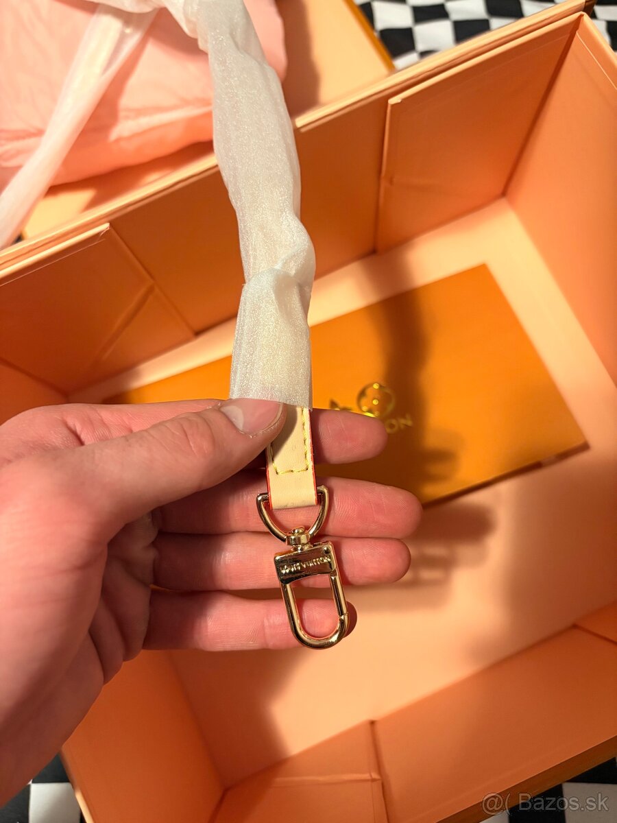 Louis Vuitton cherry kabelka - 11